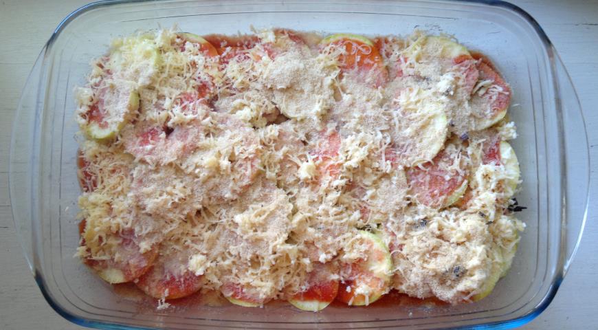 Фото приготовления рецепта: Тьелла - запеканка из картофеля, кабачков и помидоров , шаг №16