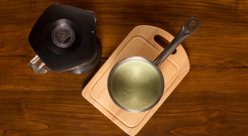 Фото приготовления рецепта: Суп-пюре из малоглазого макруруса, шаг №3
