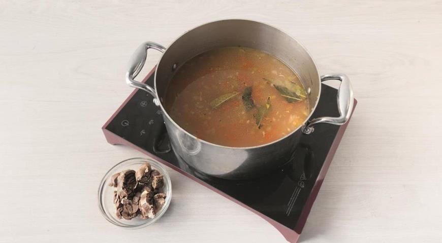 Фото приготовления рецепта: Чорба сербский суп с ягнятиной, шаг №6