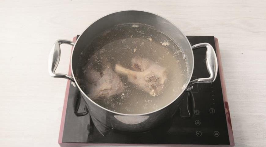 Фото приготовления рецепта: Чорба сербский суп с ягнятиной, шаг №3
