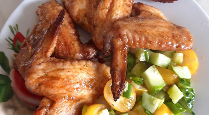 Фото приготовления рецепта: Куриные крылышки в оригинальном маринаде , шаг №5