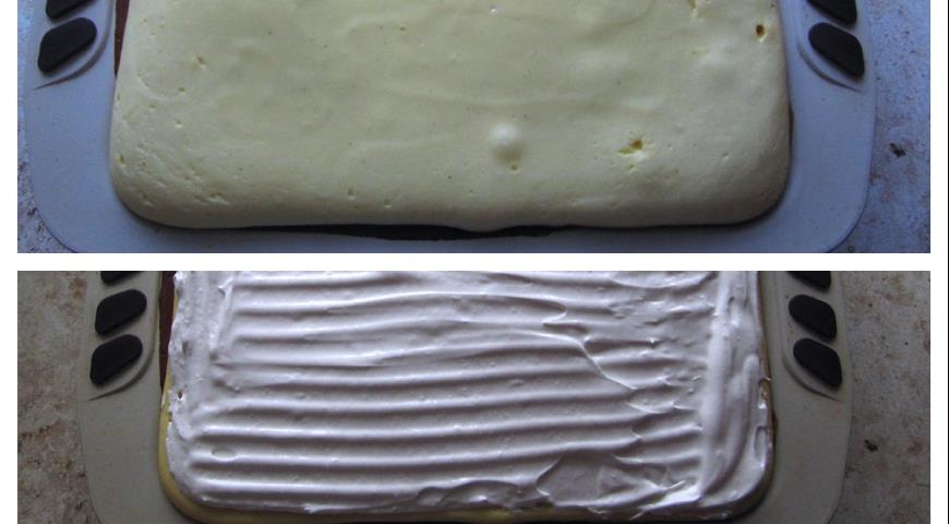 Подготовить белковый крем, вложить на творожный сырник и запекать 15 минут