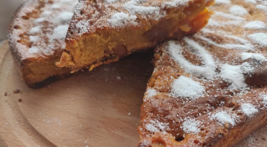 Фото приготовления рецепта: Пирог с абрикосовым вареньем, шаг №3
