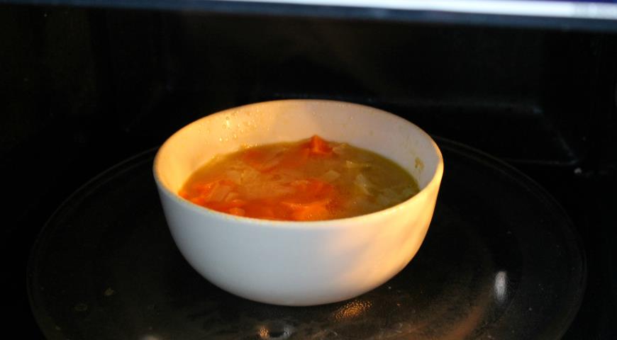 Готовим овощи для супа