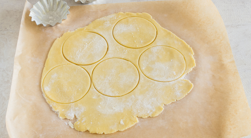 Фото приготовления рецепта: Тарталетки с лимонным кремом, шаг №4