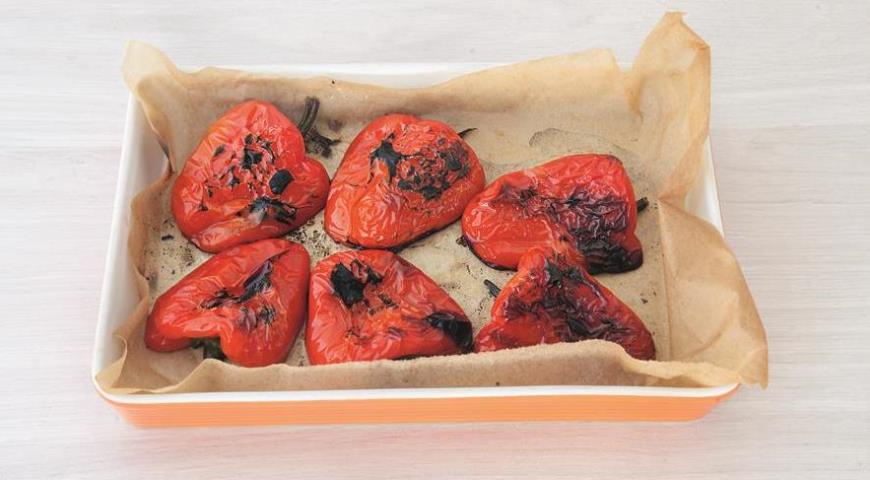 Фото приготовления рецепта: Котлеты-гриль в маринаде из печеного перца, шаг №1