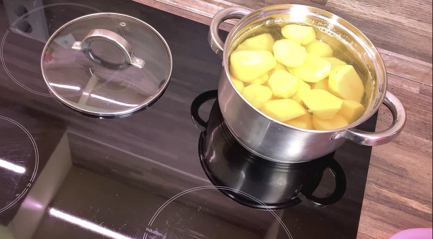 Фото приготовления рецепта: Лаваш с Картошкой и Грибами (постный рецепт на каждый день), шаг №1