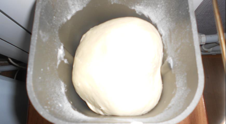 Готовим тесто для пирога в хлебопечке