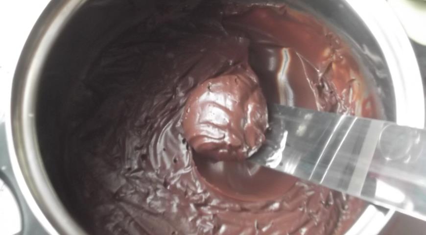 Приготовить шоколадный ганаш для торта
