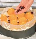 Фото приготовления рецепта: Творожный торт с мандаринами, шаг №6