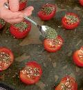 Фото приготовления рецепта: Вяленые помидоры быстро, шаг №2