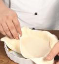 Фото приготовления рецепта: Пирог с творогом и цукатами, шаг №4