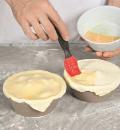 Фото приготовления рецепта: Корнуольские пироги с бараниной, шаг №6