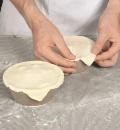 Фото приготовления рецепта: Корнуольские пироги с бараниной, шаг №5
