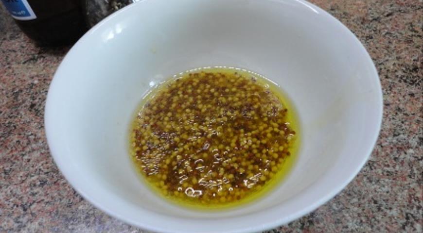 Фото приготовления рецепта: Салат из корня сельдерея, шаг №2