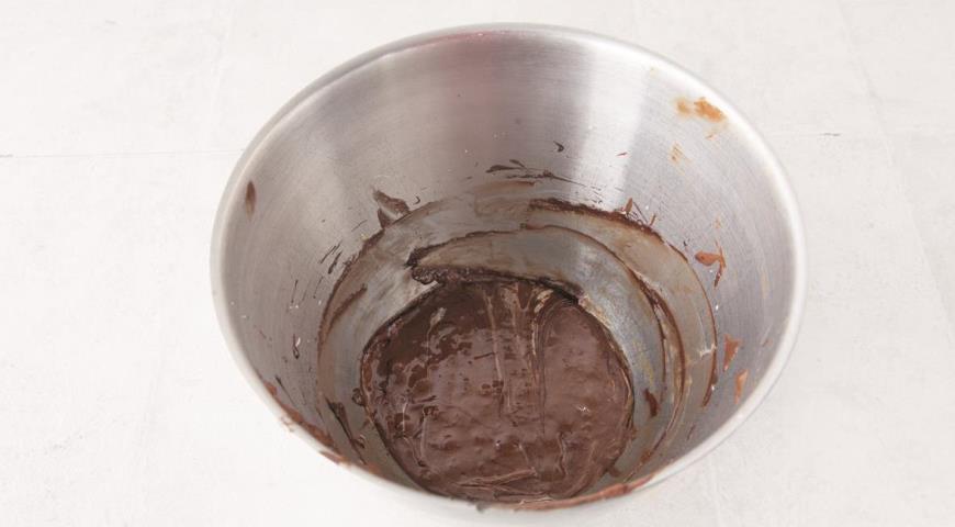 Фото приготовления рецепта: Шоколадно-кофейный мусс, шаг №3