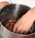 Фото приготовления рецепта: Тисайский пирог с вишней, шаг №1