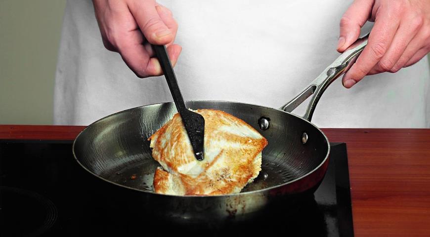 Фото приготовления рецепта: Вкусный гарнир из перловки с грибами к шницелю из индейки, шаг №1
