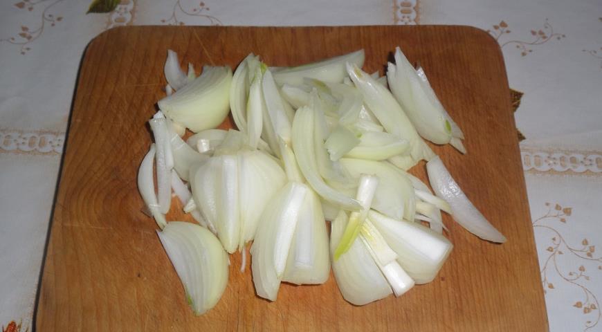 Фото приготовления рецепта: Свинина, запеченная  с яблоком, клюквой и розмарином , шаг №2