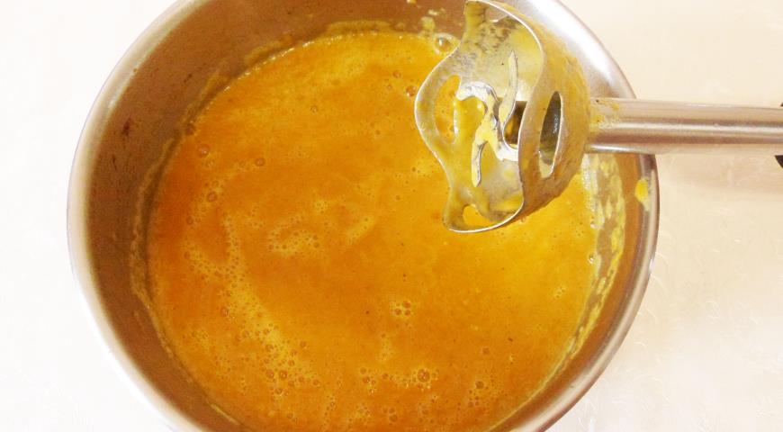 Фото приготовления рецепта: Суп-пюре из тыквы, шаг №5