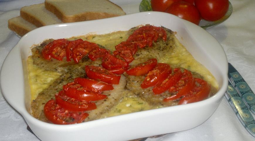 Фото приготовления рецепта: Рыба с овощами и сыром, шаг №13