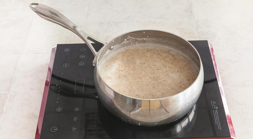 Фото приготовления рецепта: Ячневая каша с печеной тыквой и клюквой, шаг №1