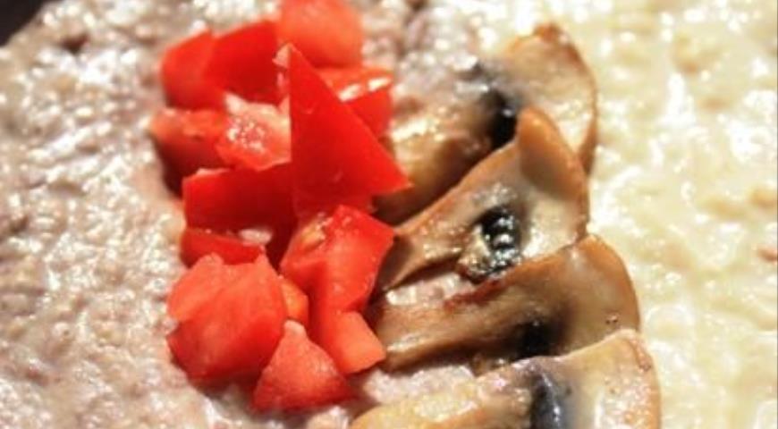 Фото приготовления рецепта: Двухцветный суп-пюре из фасоли, шаг №7
