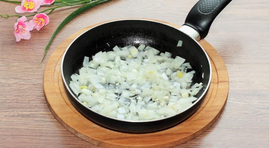 Фото приготовления рецепта: Суп с булгуром и цветной капустой, шаг №8