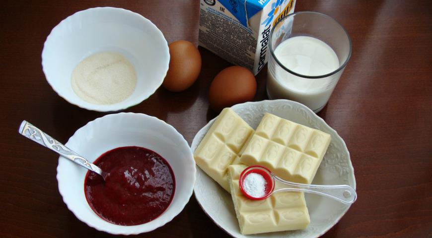 Фото приготовления рецепта: Торт Шпинат - малина- инжир, шаг №10