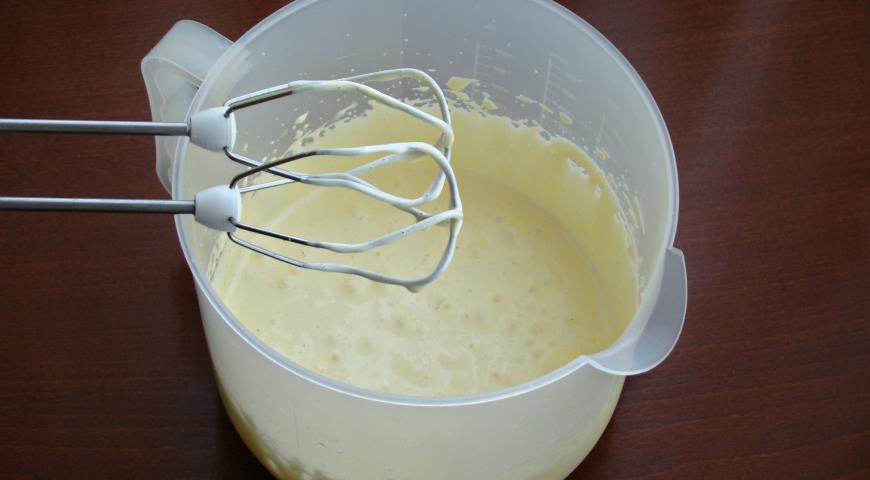 Фото приготовления рецепта: Торт Шпинат - малина- инжир, шаг №5