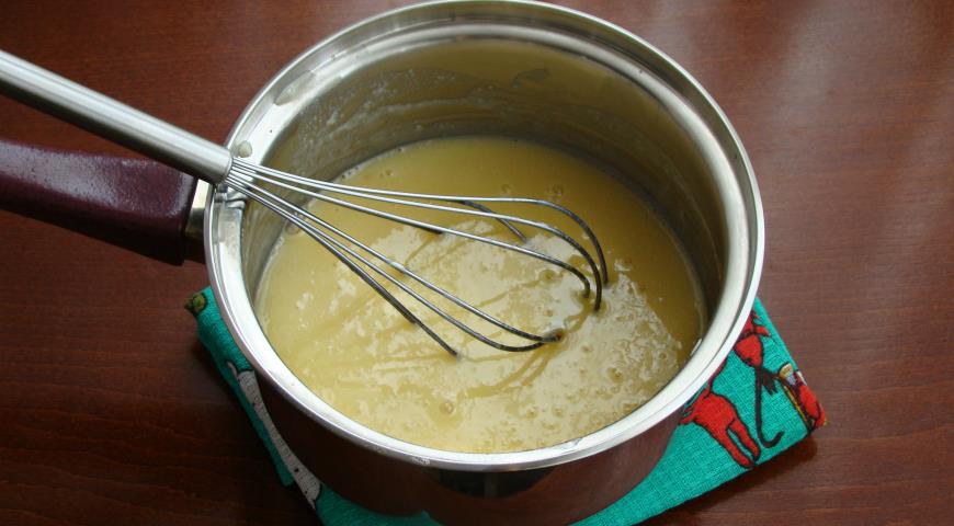 Фото приготовления рецепта: Торт Шпинат - малина- инжир, шаг №12