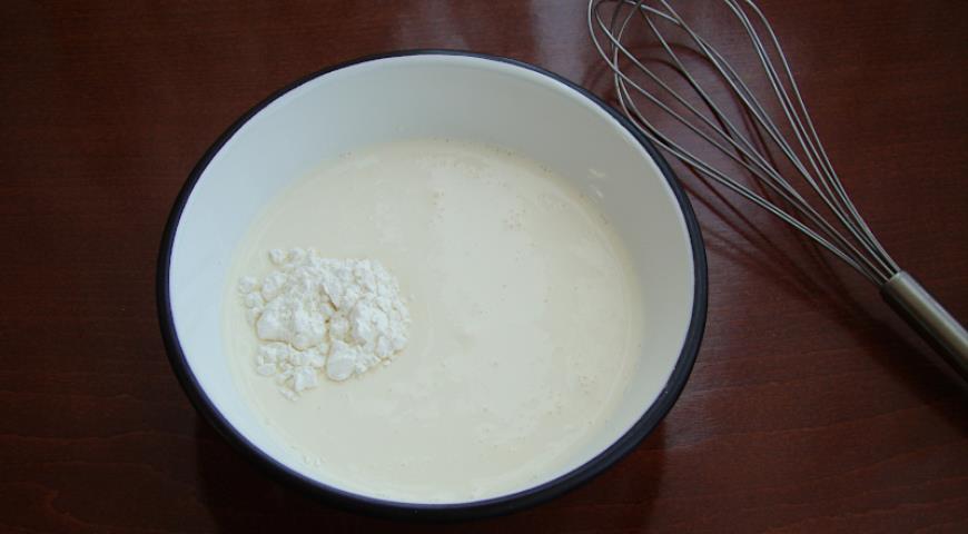 Фото приготовления рецепта: Меддьлевеш или вишневый суп, шаг №5