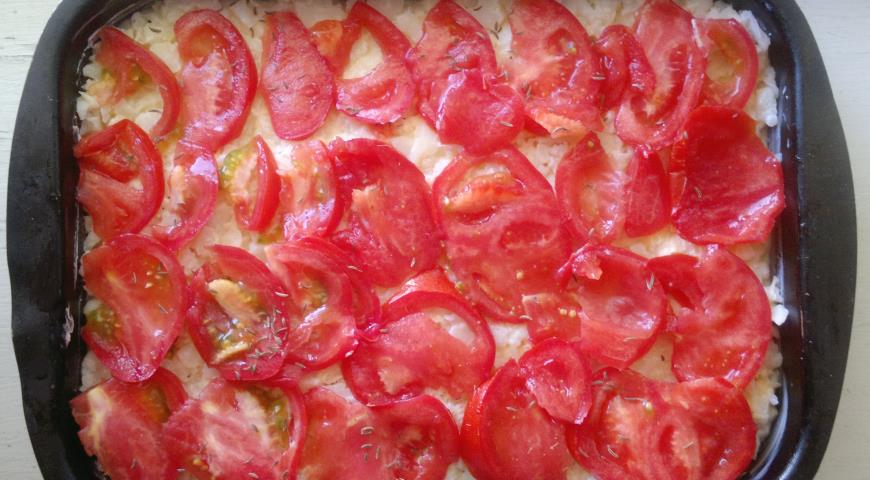 Фото приготовления рецепта: Запеканка из цветной капусты с помидорами, шаг №5