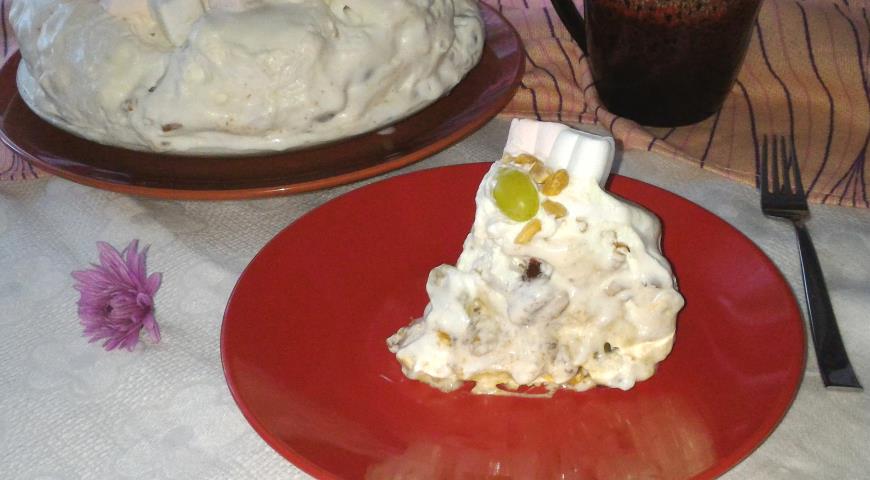Фото приготовления рецепта: Зефирный торт Сливочное облако, шаг №16