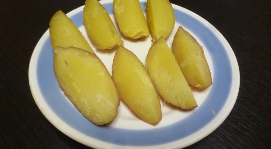 Фото приготовления рецепта: Форель в горчично-медовом маринаде, запеченная с овощами , шаг №3
