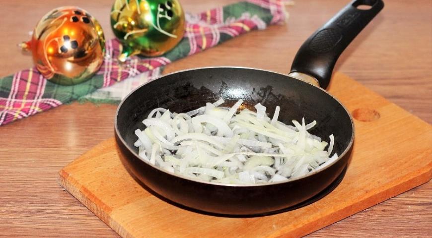 Фото приготовления рецепта: Свинина с овощами в пряном соусе, шаг №3