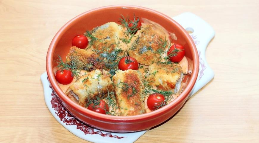 Фото приготовления рецепта: Рыба в кляре с томатным соусом, шаг №6