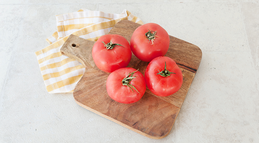 Малосольные помидоры быстрого приготовления, подбор помидоров для засолки