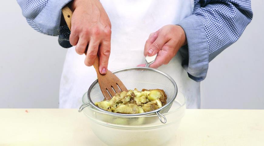 Фото приготовления рецепта: Марокканский салат из баклажанов и помидоров, шаг №2