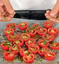 Фото приготовления рецепта: Вяленые помидоры в домашних условиях, шаг №3