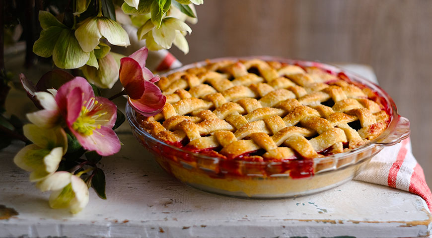 Фото приготовления рецепта: Песочный пирог с ягодами, шаг №15